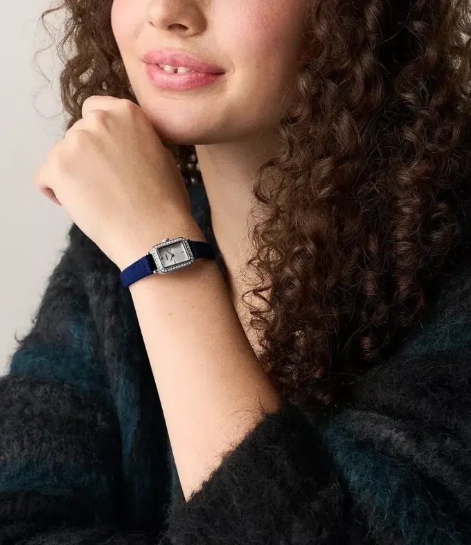 Raquel Mini İki İbreli Mavi Kadife Saat Raquel Mini İki İbreli Mavi Kadife Saat